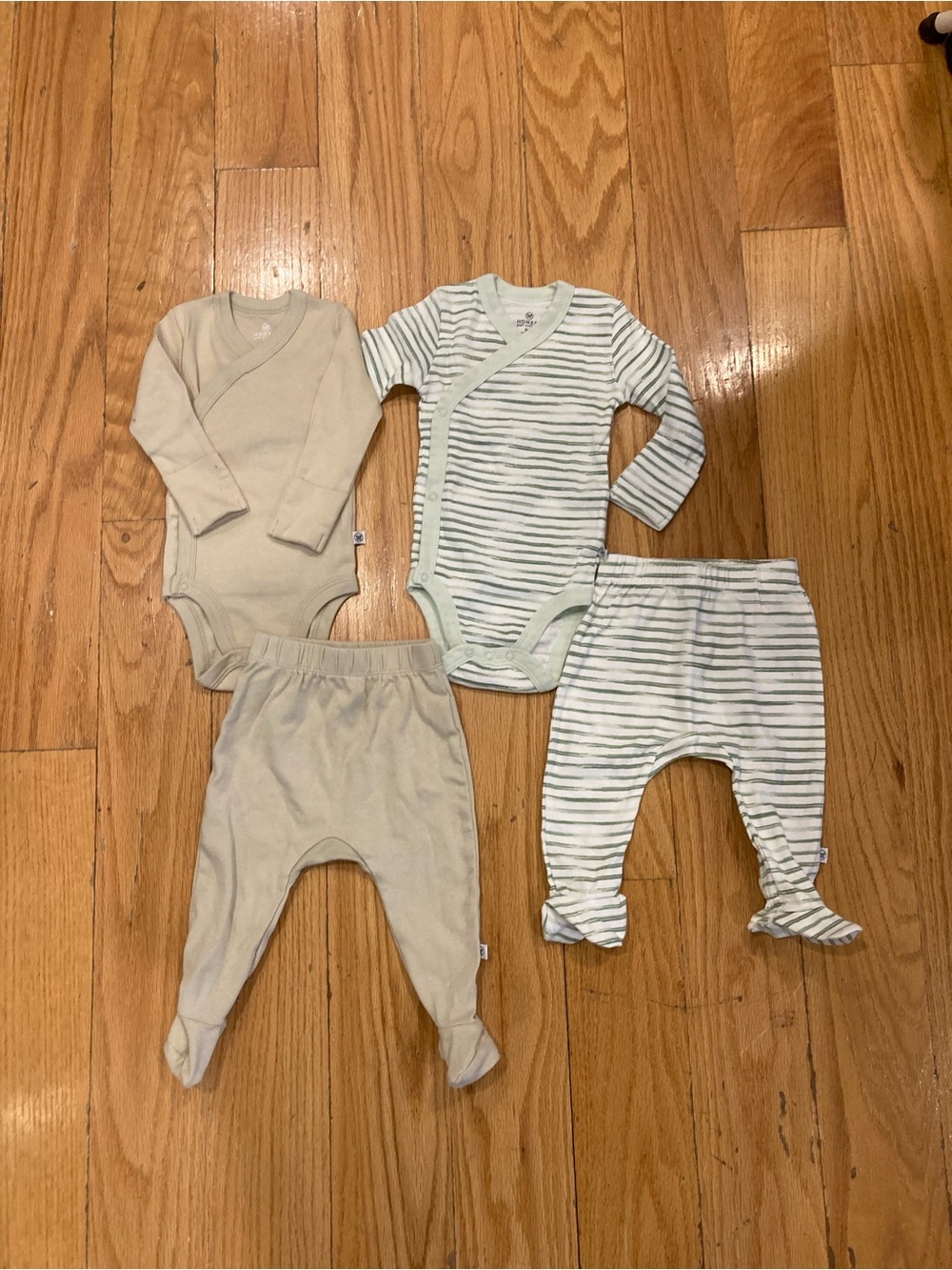 Honest company Neutral & Stripe Baby One-Piece/Pants Set Soft organic Cotton